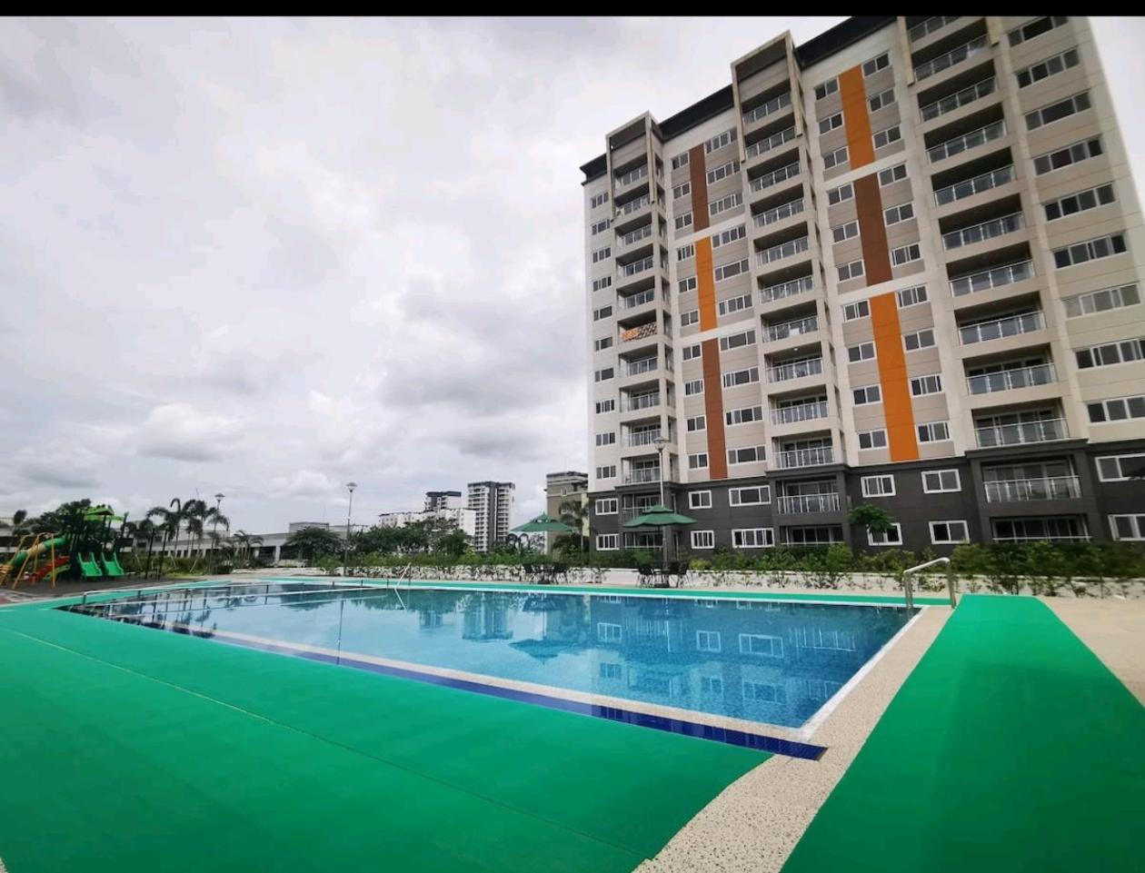 Condo In Clark Pampanga Beside Hilton Hotel And Casino Fort Stotsenburg Exterior foto